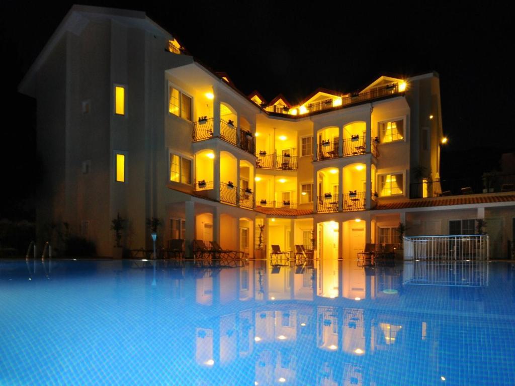 Sea Breeze Hotel And Apartments โอลลุนเดนิซ ภายนอก รูปภาพ
